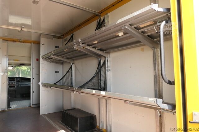 Dobozos furgon iveco Daily 35 S11 C30C AUTOMATIK KAMERA Regale LUFT DURCHGANG EURO-5 CoC