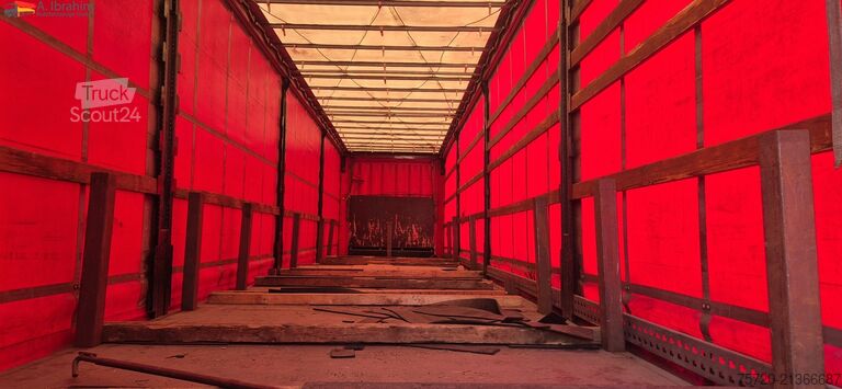 Öppen semitrailer med kapell Krone SD Standardtrailer mit Steckrungen