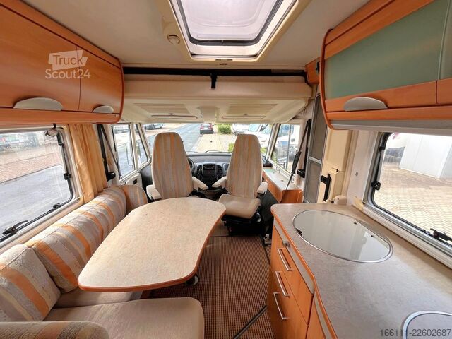 Integrerad husbil HYMER/ERIBA B 614 - Festbett- Klima -  - Solar -