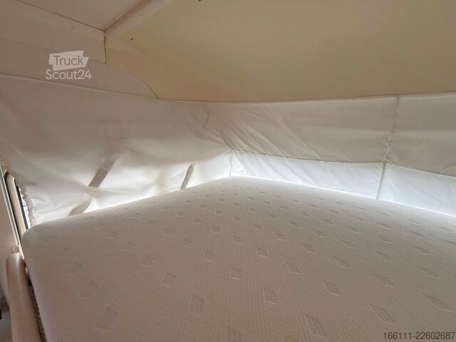 Integrerad husbil HYMER/ERIBA B 614 - Festbett- Klima -  - Solar -