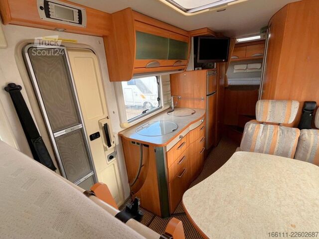 Integrerad husbil HYMER/ERIBA B 614 - Festbett- Klima -  - Solar -