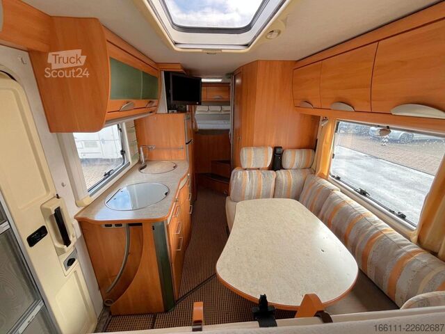 Integrerad husbil HYMER/ERIBA B 614 - Festbett- Klima -  - Solar -