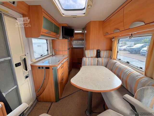 Integrerad husbil HYMER/ERIBA B 614 - Festbett- Klima -  - Solar -