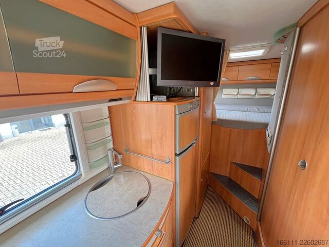 Integrerad husbil HYMER/ERIBA B 614 - Festbett- Klima -  - Solar -