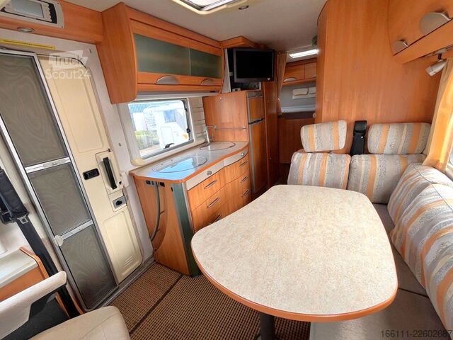 Integrerad husbil HYMER/ERIBA B 614 - Festbett- Klima -  - Solar -