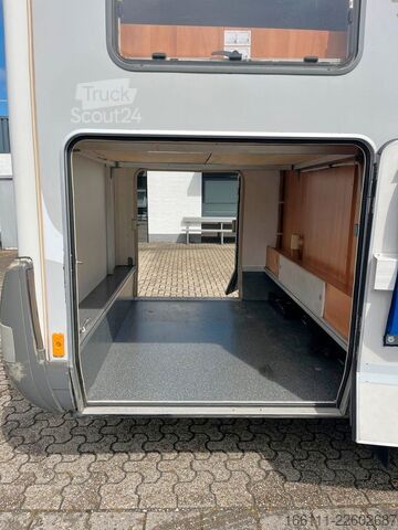Integrerad husbil HYMER/ERIBA B 614 - Festbett- Klima -  - Solar -