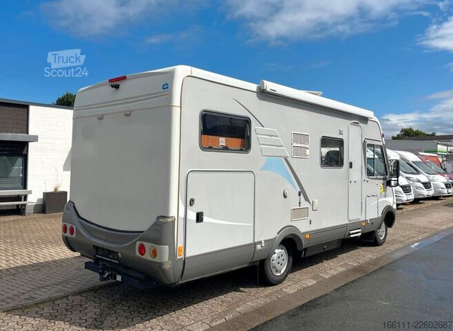 Integrerad husbil HYMER/ERIBA B 614 - Festbett- Klima -  - Solar -