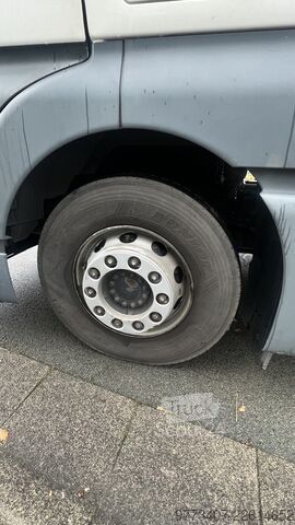 Tractora standard MAN TGX 460