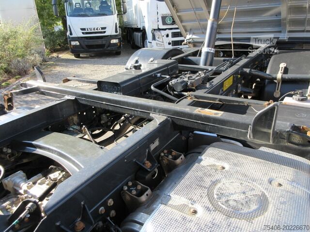 Trīspusēja pašizgāzēja furgons iveco Eurocargo 80-220 Dreiseitenkipper AHK Klima