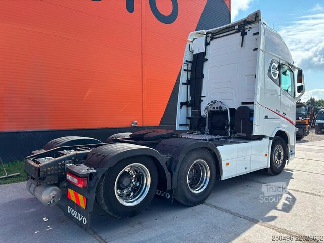 Standard traktor Volvo FH 16 750 6x2 LOW MILEAGE ! / GLOBE XL / RETARD...