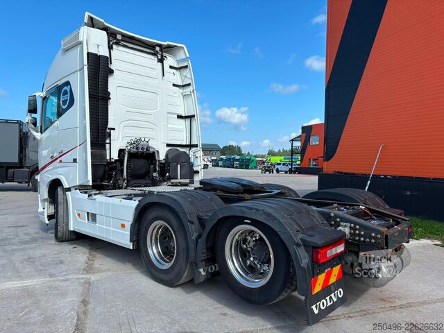 Standard traktor Volvo FH 16 750 6x2 LOW MILEAGE ! / GLOBE XL / RETARD...