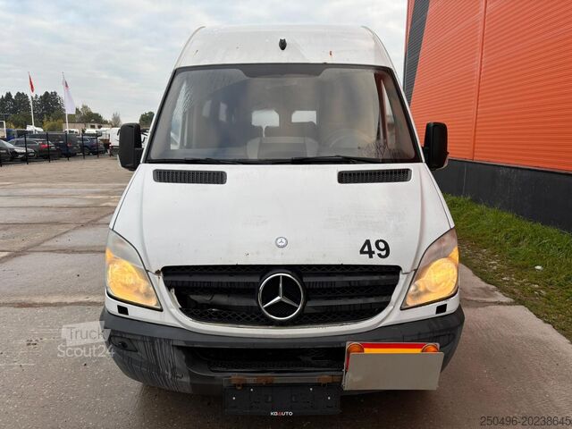 Microbuz Mercedes-Benz Sprinter 516 CDI 4x2 19+1 SEATS