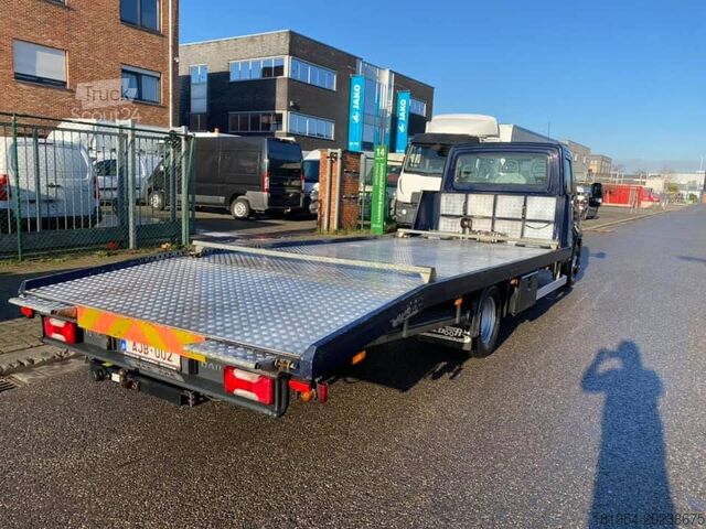 Bestelwagen autodrager Iveco Daily 70-170 3.0hpt Motorschade