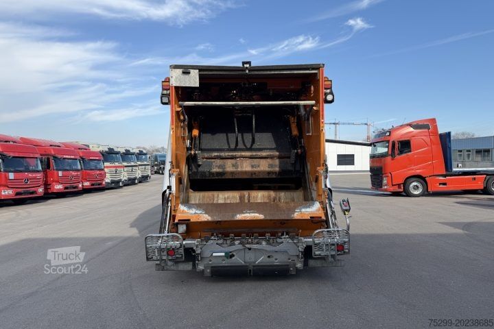 Autocompattatore Scania P310 6x2 CNG Biogas  / Swiss-Vehicle