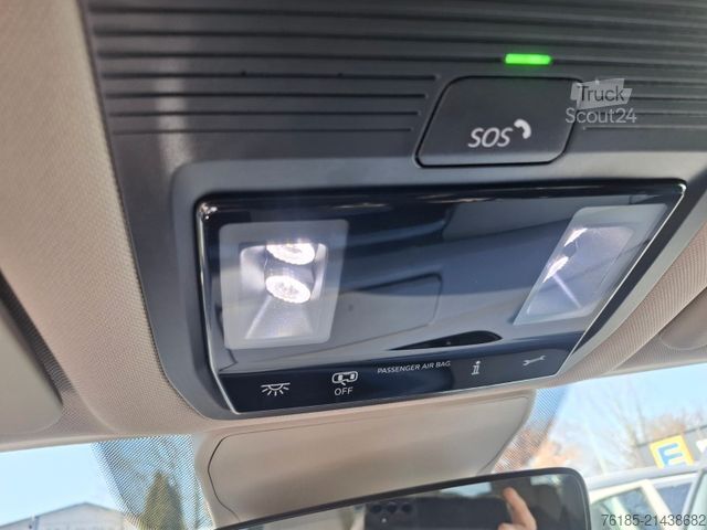 Минибус VOLKSWAGEN T7 Multivan DSG  2x Schiebetüren   1. Hand