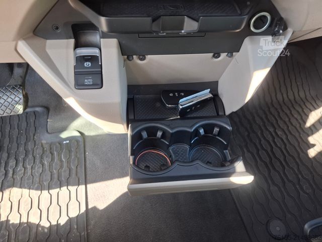 Минибус VOLKSWAGEN T7 Multivan DSG  2x Schiebetüren   1. Hand