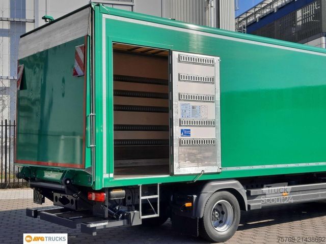 شاحنة صندوقية MERCEDES-BENZ 1524 L Koffer 7,35 m mit Tür + LBW 2t