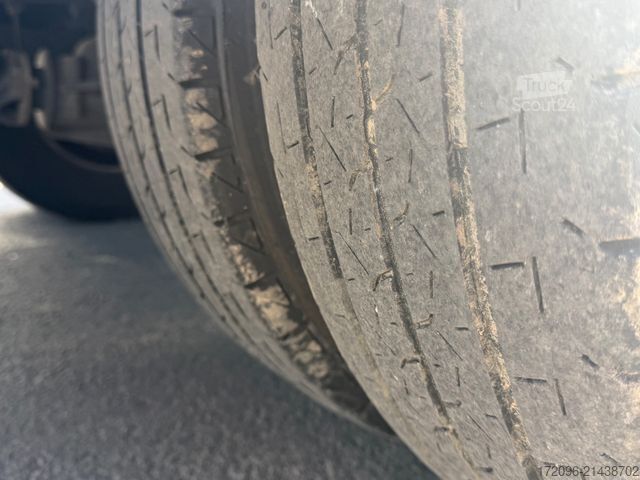 Vrachtwagen met bakwagen IVECO Daily 70c18 Koffer, HiMatic, LBW, Luft, E6, lima