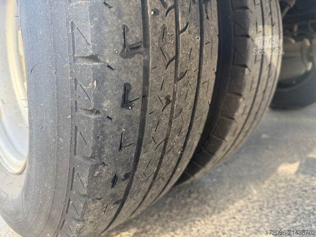 Vrachtwagen met bakwagen IVECO Daily 70c18 Koffer, HiMatic, LBW, Luft, E6, lima