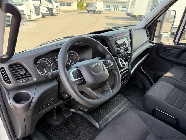 Furgon închis cu rampă de ridicare Iveco DAILY 75C18