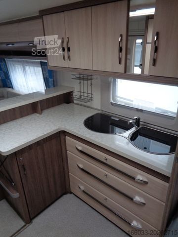 Караван HOBBY e luxe 560 Cfe 2.5 *Mover*