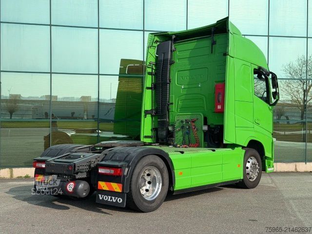 Tracteur routier standard VOLVO FH 460 GLOBETROTTER ONLY 673.000 KM I-PARC COOL