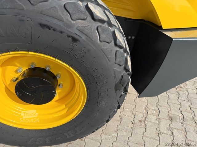 Μονότυμπανο οδοστρωτήρας BOMAG BW213 D-5 Walzenzug NEWUERTIG 390h