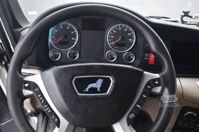 Tracteur routier standard MAN TGX 18.420