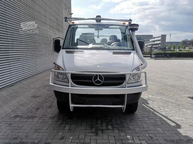 Mercedes-Benz Sprinter 513 CDI 4x4 1700 KM 18 Persons Експедиционен автомобил! Mercedes-Benz Sprinter 513 CDI 4x4 1700 KM 18 Persons Expedit...