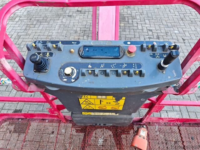 Telescopisch platform JLG 660 SJ