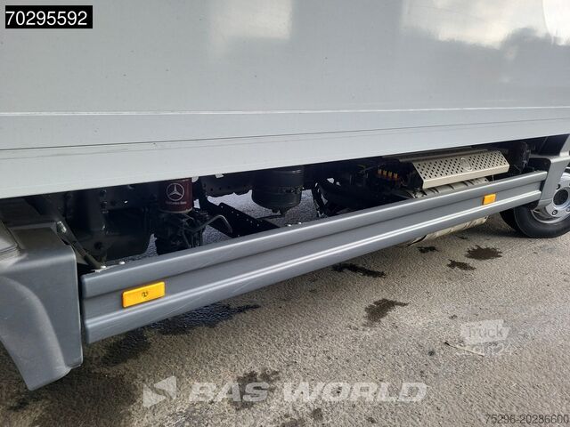 Gesloten bak Mercedes Atego 818 4X2 8tonner Automatic Ladebordwand Ai...