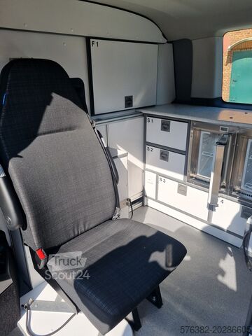 Ambulance Mercedes-Benz Vito Notarteinsatzfahrzeug NEF Notarzt