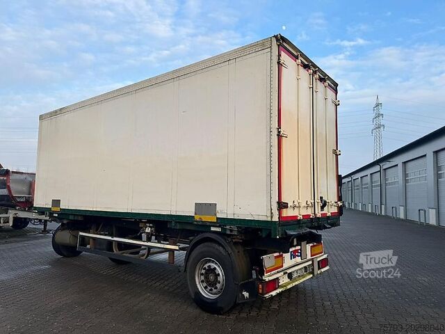 Varebil Schmitz Wechselbrücken Anhänger mit Kofferaufbau Interne Nr. 8384
