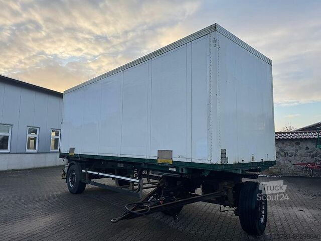 Furgon Schmitz Wechselbrücken Anhänger mit Kofferaufbau Interne Nr. 8384