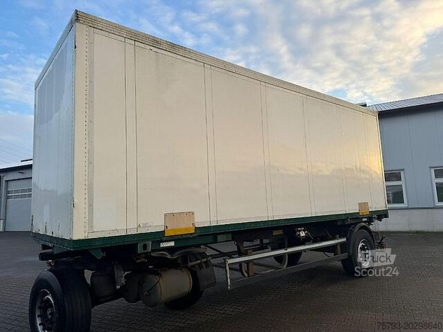 Furgon Schmitz Wechselbrücken Anhänger mit Kofferaufbau Interne Nr. 8384