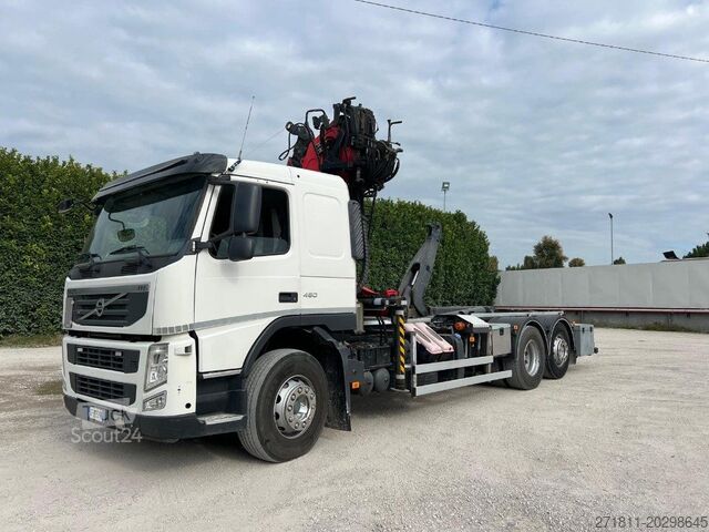 Tovornjak s kavljem za kontejnerje VOLVO VOLVO FM11.450 SCARRABILE CON GRU