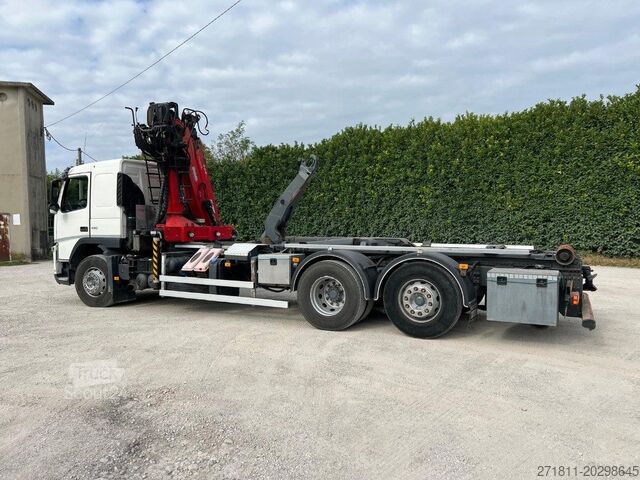 Tovornjak s kavljem za kontejnerje VOLVO VOLVO FM11.450 SCARRABILE CON GRU