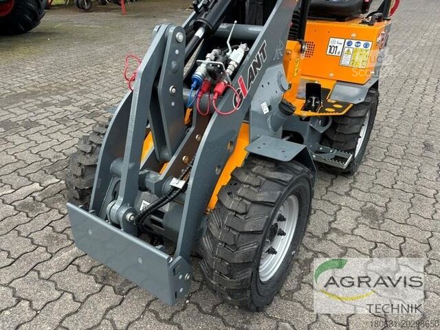 Pagalma iekrāvējs Giant G1200