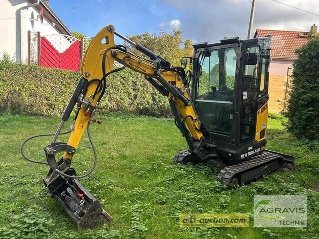 Excavatrice à chaînes CNH Bauma OLD E 20 D