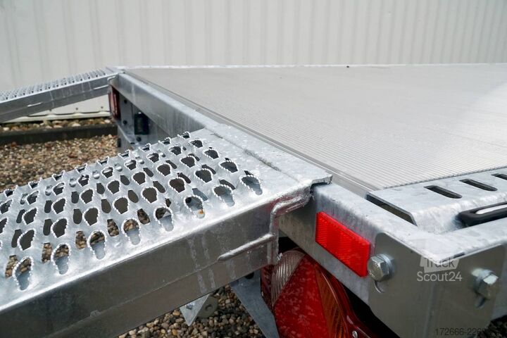  Humbaur UNIVERSAL 3000 ALU 400X203CM 3.000KG AUTOTRAILER