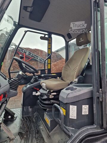 Hjullæsser Komatsu WA80M-8