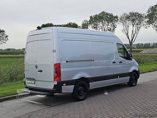 Bestelauto MERCEDES-BENZ SPRINTER 317 L2H2 Automaat Mbux
