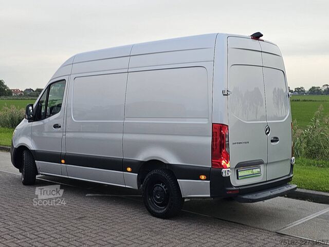 Bestelauto MERCEDES-BENZ SPRINTER 317 L2H2 Automaat Mbux