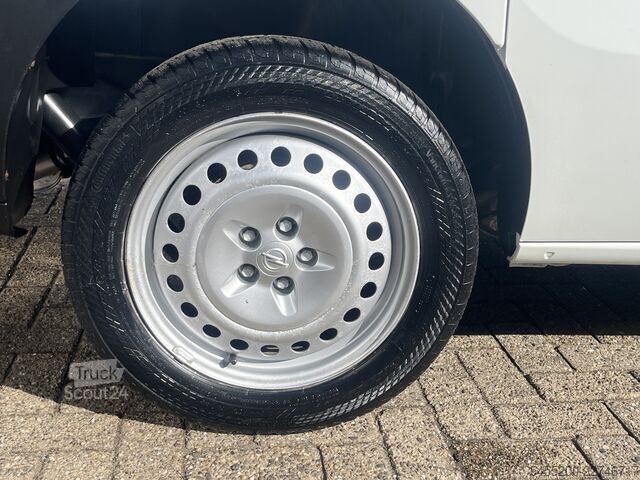 Korkeakattoinen farmari Opel Combo 1.4 CNG L1H1 ecoFLEX Motor Defect  Airco ...
