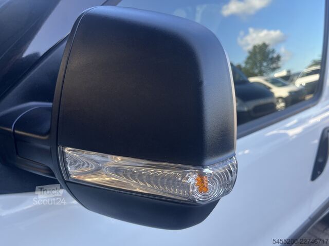 Korkeakattoinen farmari Opel Combo 1.4 CNG L1H1 ecoFLEX Motor Defect  Airco ...