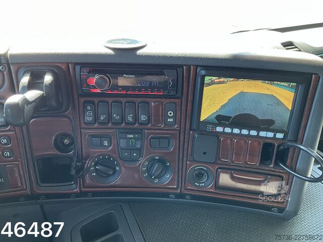 Volquete con grúa Scania P 400 8x4 Retarder HMF 16 Tonmeter Z-kraan