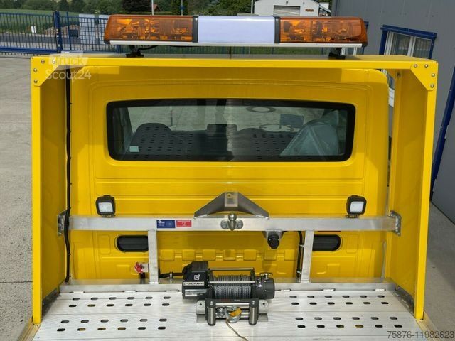 Dodávka na prepravu áut VOLKSWAGEN Crafter Autotransporter ca.540 x 210cm