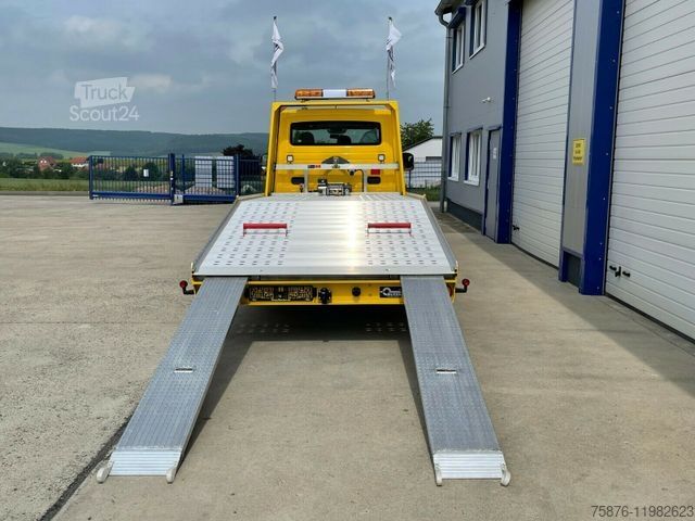 Dodávka na prepravu áut VOLKSWAGEN Crafter Autotransporter ca.540 x 210cm
