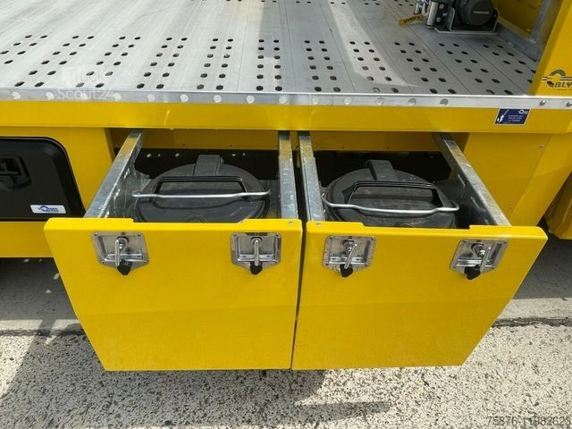 Dodávka na prepravu áut VOLKSWAGEN Crafter Autotransporter ca.540 x 210cm