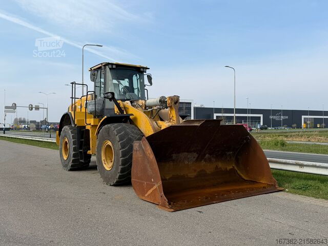 Cargador Caterpillar 966M